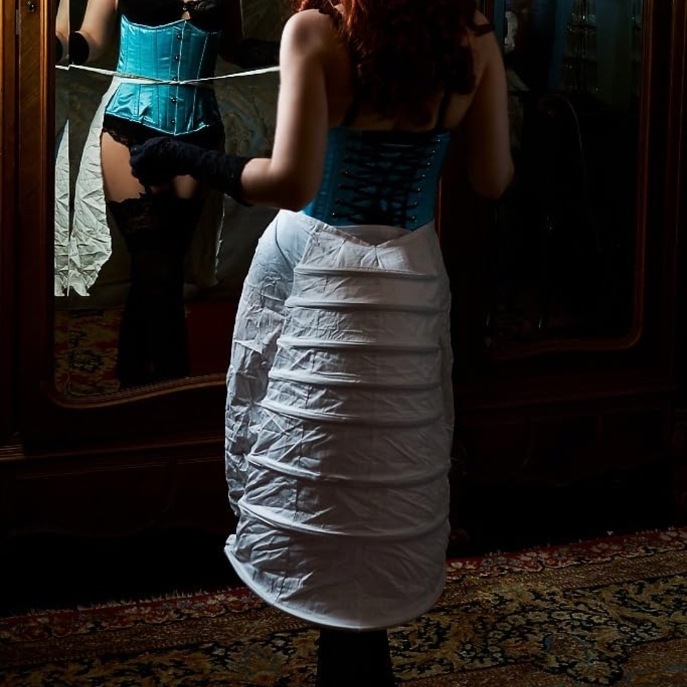 Satin Blue Corset Shapewear - Picture 2 of 2